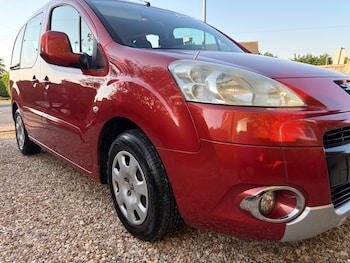 Used Peugeot Partner Tepee 2012 for sale - 79032122: Photo