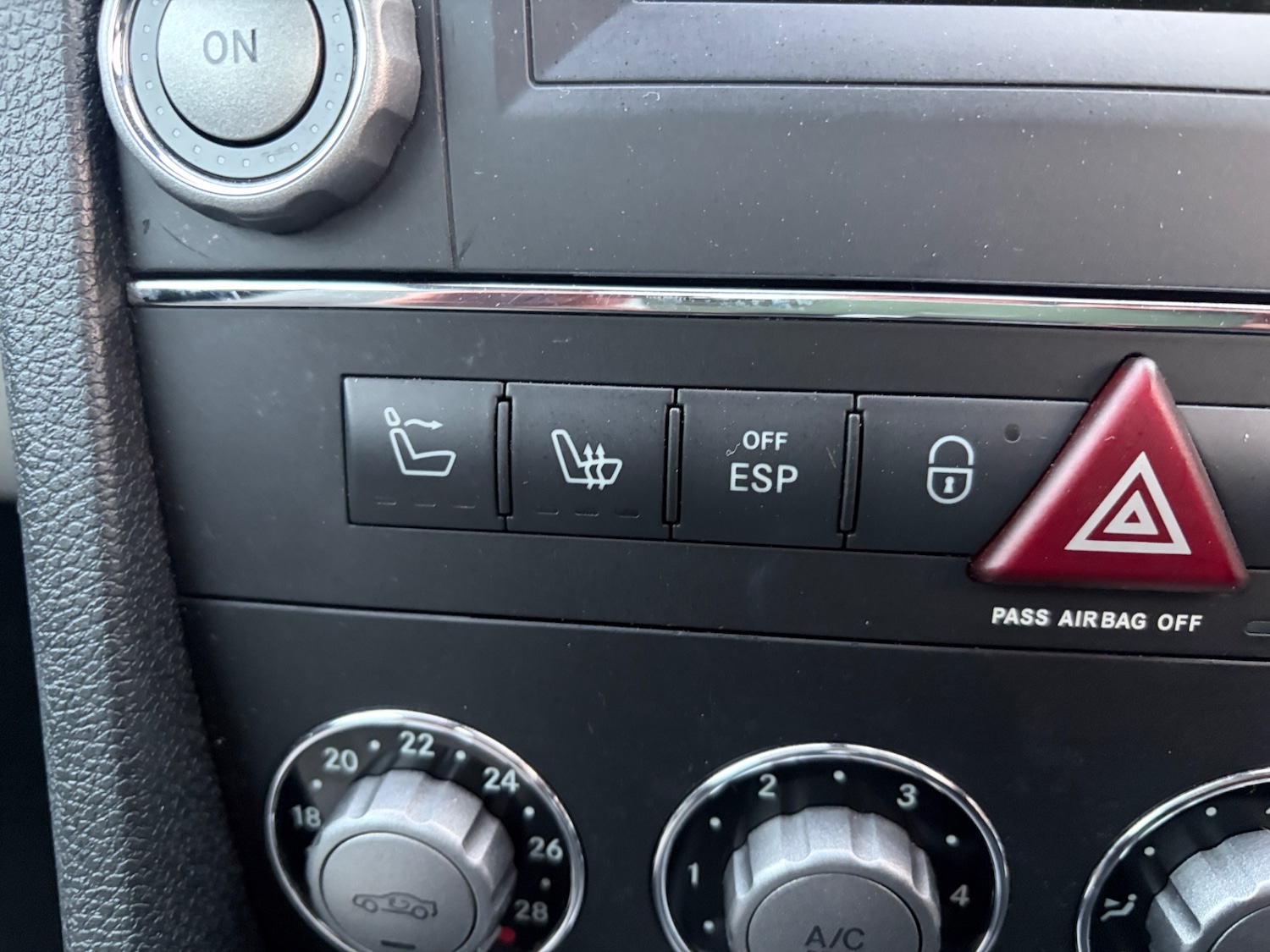 Used Mercedes-Benz SLK 2008 for sale - 77367279: Photo 8