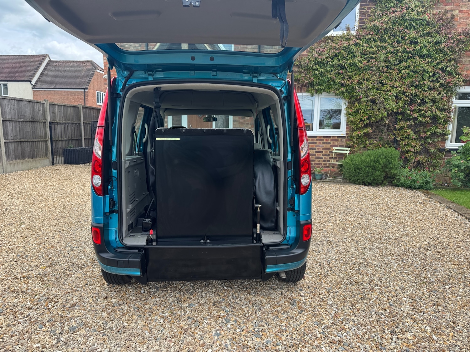 Used Renault Kangoo 2010 for sale - 76340223: Photo 11