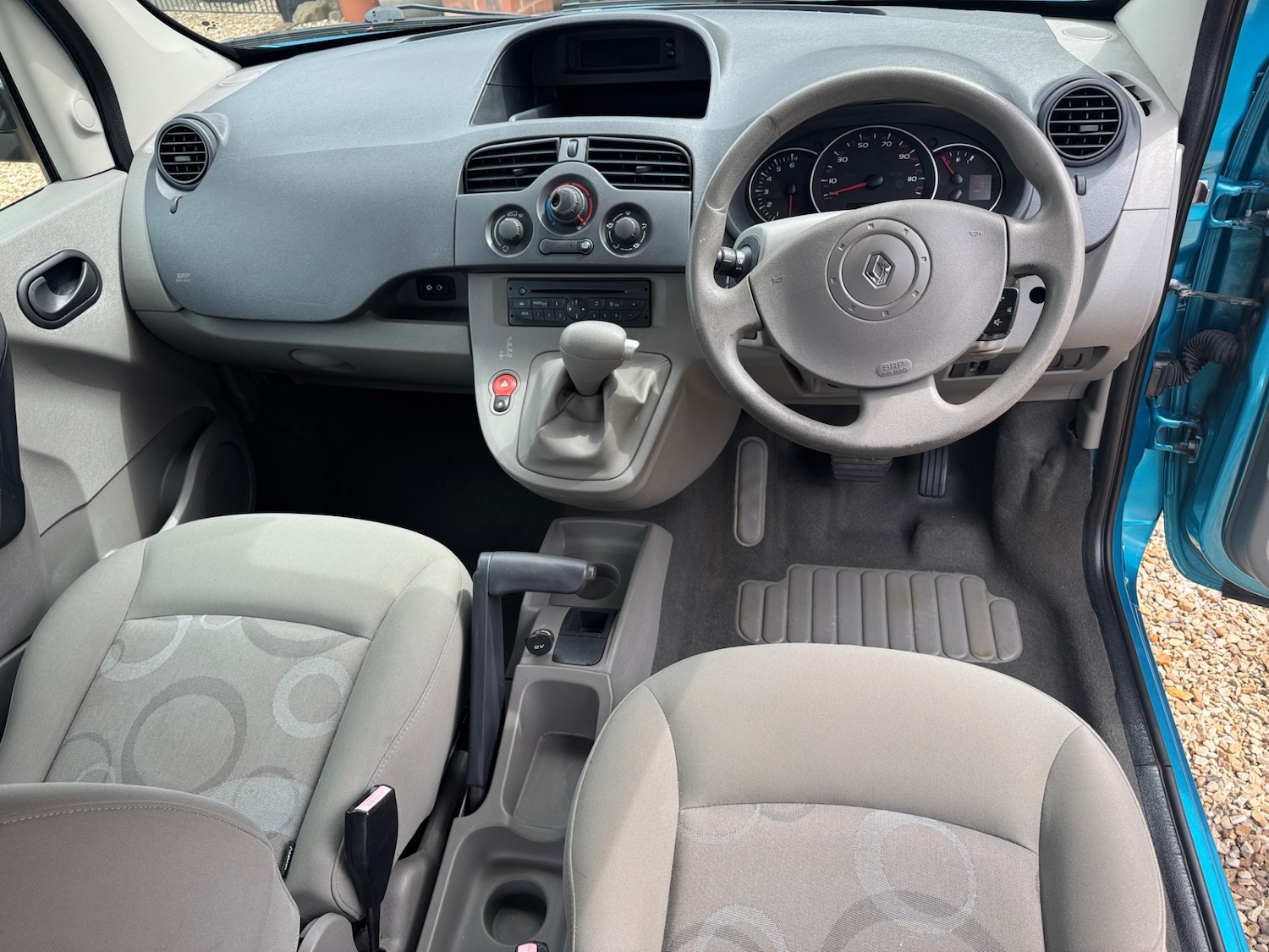 Used Renault Kangoo 2010 for sale - 76340223: Photo 8