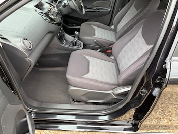 Used Ford Ka+ 2017 for sale - 78495150: Photo