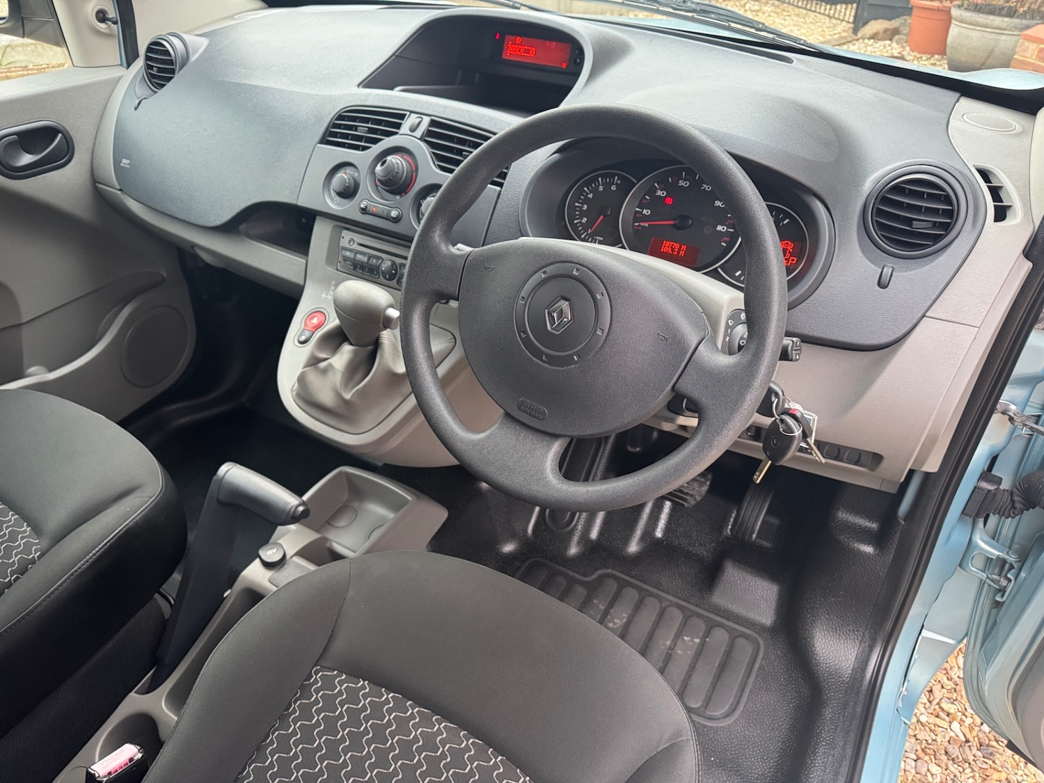 Used Renault Kangoo 2010 for sale - 77165080: Photo 12