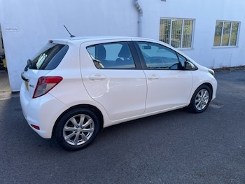 Used Toyota Yaris 2012 for sale - 79549136: Photo