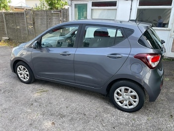 Used Hyundai i10 2017 for sale - 78681834: Photo