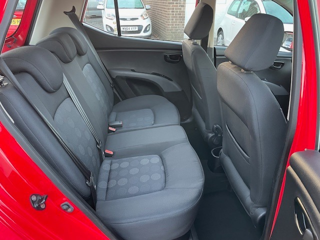 Used Hyundai i10 2009 for sale - 76615872: Photo 8