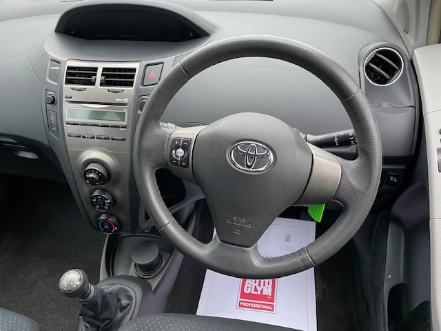 Used Toyota Yaris 2010 for sale - 77667966: Photo 10