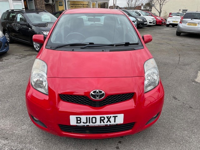 Used Toyota Yaris 2010 for sale - 77667966: Photo 2