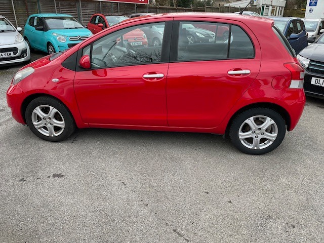 Used Toyota Yaris 2010 for sale - 77667966: Photo 5