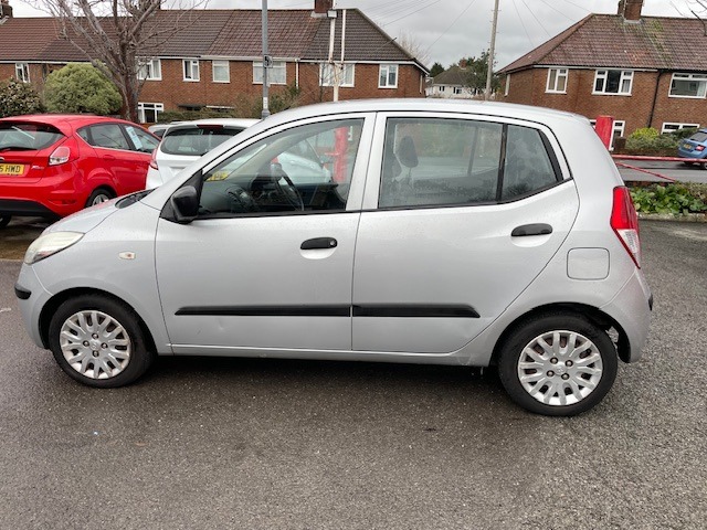 Used Hyundai i10 2009 for sale - 76969117: Photo 4