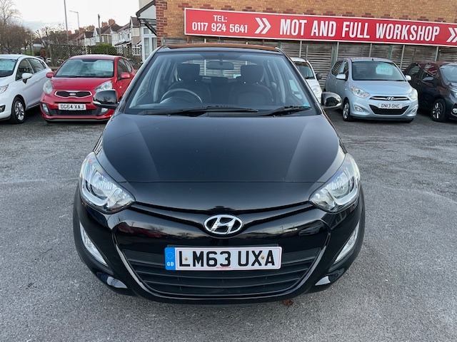 Used Hyundai i20 2014 for sale - 76653149: Photo 2