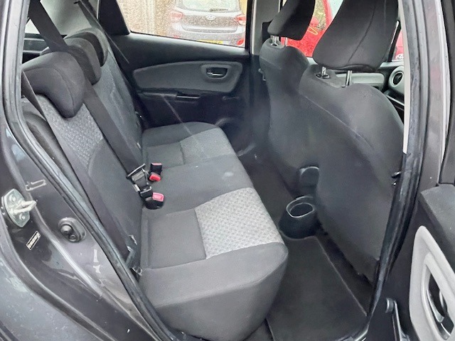 Used Toyota Yaris 2015 for sale - 77151706: Photo 8