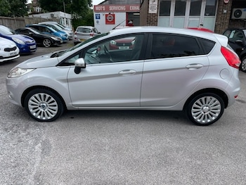 Used Ford Fiesta 2010 for sale - 78861844: Photo