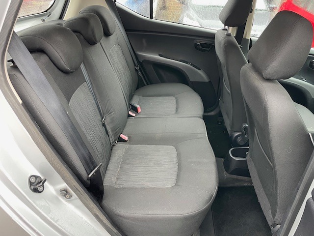 Used Hyundai i10 2011 for sale - 77937566: Photo 7