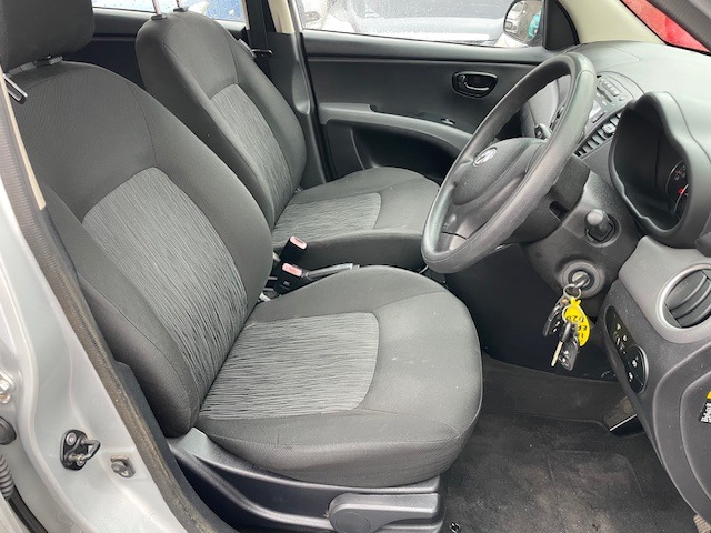 Used Hyundai i10 2011 for sale - 77937566: Photo 8