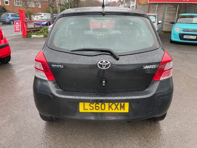 Used Toyota Yaris 2010 for sale - 77504540: Photo 5