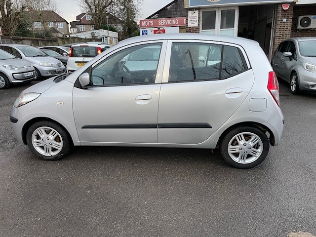 Used Hyundai i10 2010 for sale - 77505828: Photo 5