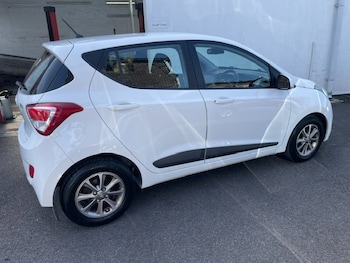 Used Hyundai i10 2015 for sale - 78669385: Photo