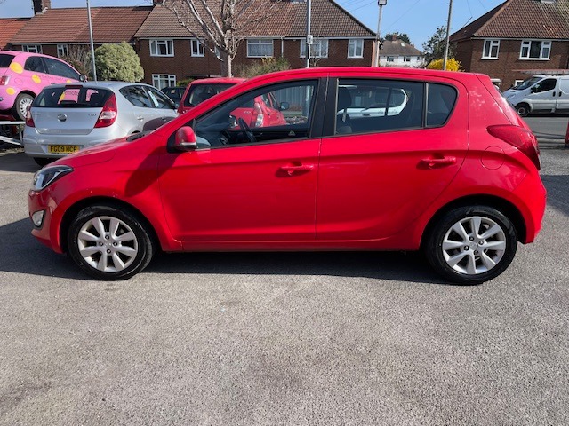 Used Hyundai i20 2013 for sale - 77989169: Photo 4