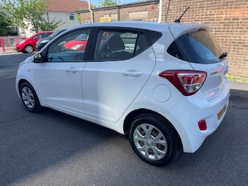 Used Hyundai i10 2014 for sale - 79006815: Photo
