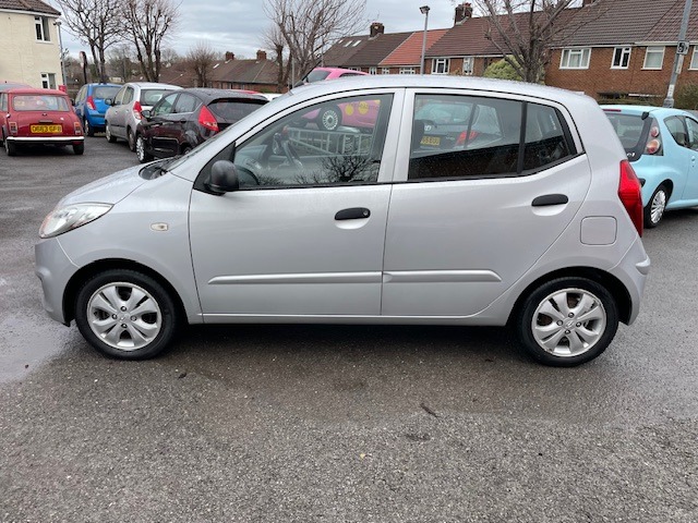 Used Hyundai i10 2014 for sale - 77180784: Photo 4