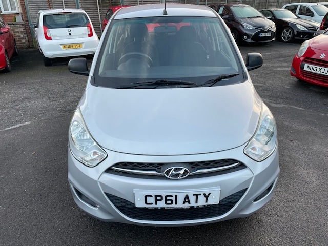 Used Hyundai i10 2011 for sale - 76932330: Photo 2