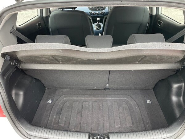 Used Hyundai i10 2014 for sale - 76234260: Photo 6