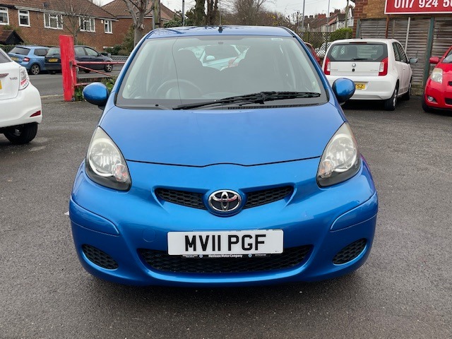 Used Toyota AYGO 2011 for sale - 76835139: Photo 2