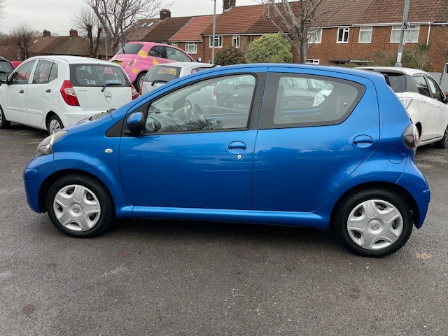 Used Toyota AYGO 2011 for sale - 76835139: Photo 5