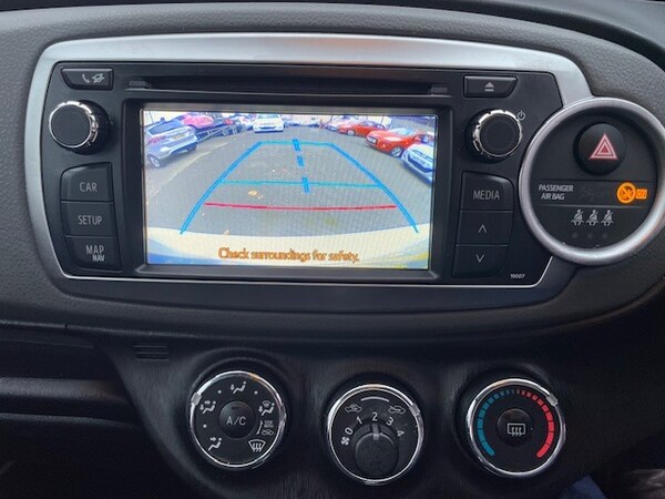 Used Toyota Yaris 2012 for sale - 76321802: Photo 12
