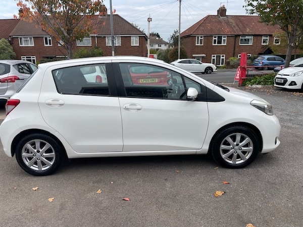 Used Toyota Yaris 2012 for sale - 76321802: Photo 3