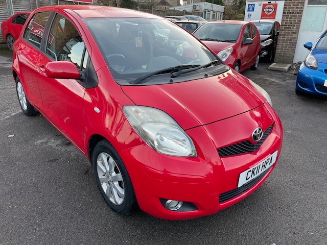 Used Toyota Yaris 2011 for sale - 76922057: Photo 1