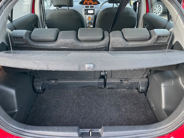 Used Toyota Yaris 2011 for sale - 76922057: Photo 7