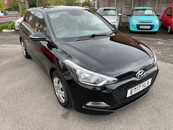 Used Hyundai i20 2017 for sale - 78255234: Photo