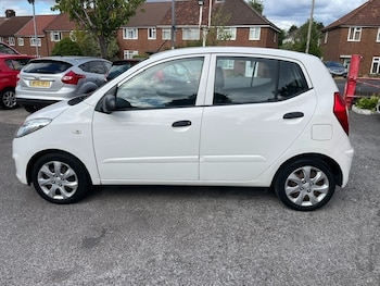 Used Hyundai i10 2013 for sale - 79392372: Photo