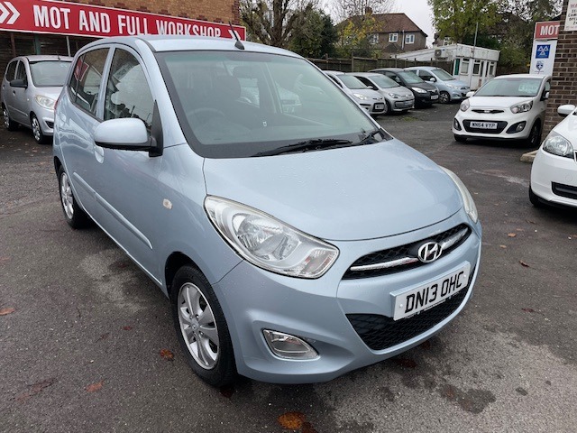 Used Hyundai i10 2013 for sale - 76589991: Photo 1