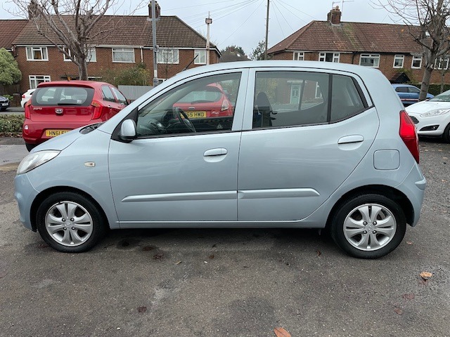 Used Hyundai i10 2013 for sale - 76589991: Photo 4