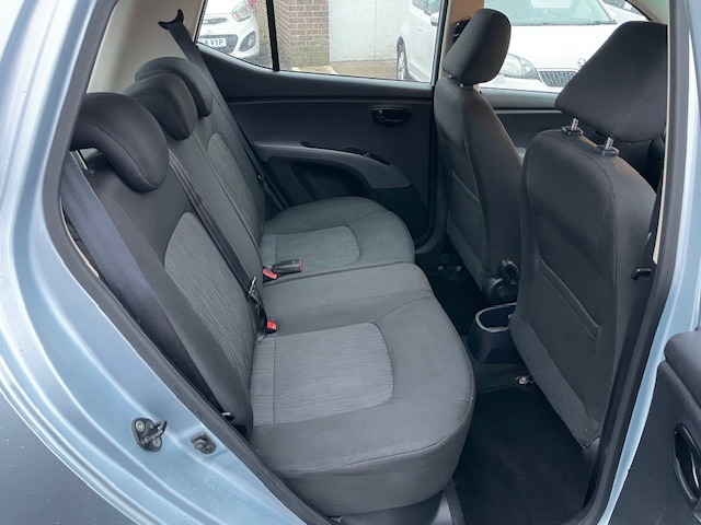 Used Hyundai i10 2013 for sale - 76589991: Photo 7