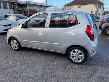 Used Hyundai i10 2011 for sale - 77223391: Photo