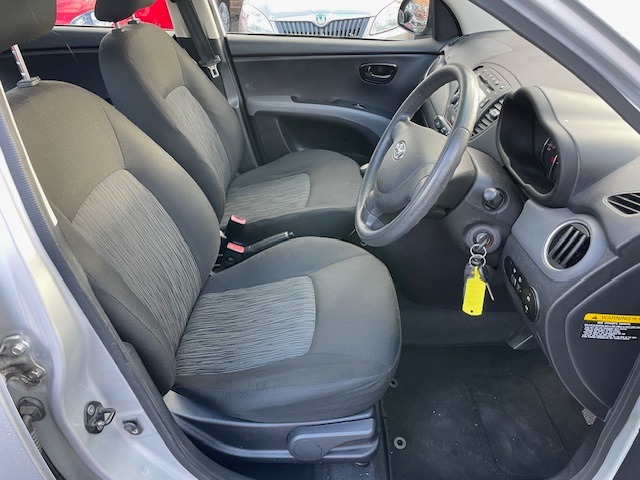 Used Hyundai i10 2011 for sale - 77223391: Photo 9