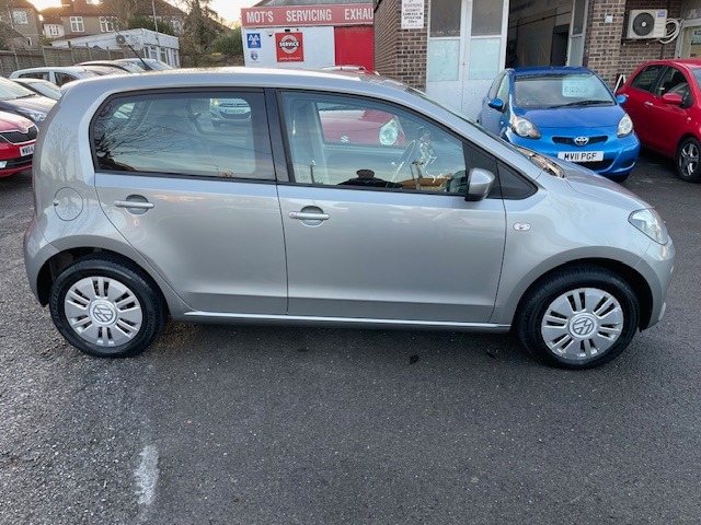 Used Volkswagen up! 2013 for sale - 76922046: Photo 3