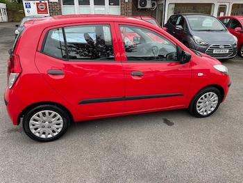 Used Hyundai i10 2010 for sale - 78342080: Photo