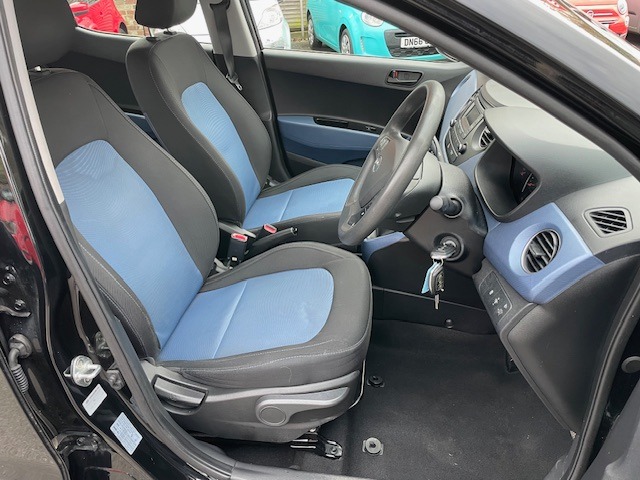 Used Hyundai i10 2014 for sale - 77677367: Photo 9