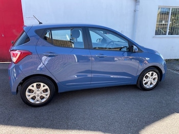 Used Hyundai i10 2015 for sale - 78380590: Photo