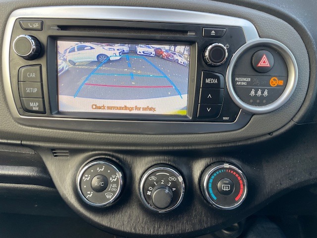 Used Toyota Yaris 2013 for sale - 76427861: Photo 11