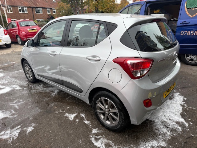 Used Hyundai i10 2014 for sale - 76265827: Photo 3