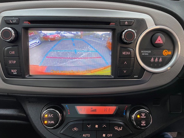 Used Toyota Yaris 2013 for sale - 77532723: Photo 12