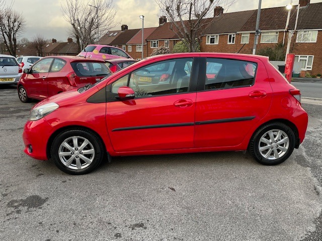 Used Toyota Yaris 2013 for sale - 77532723: Photo 4