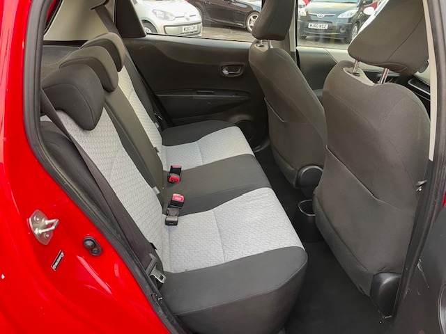 Used Toyota Yaris 2013 for sale - 77532723: Photo 7