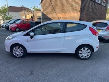 Used Ford Fiesta 2011 for sale - 79165458: Photo
