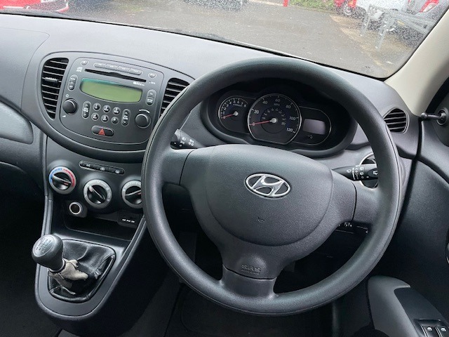 Used Hyundai i10 2011 for sale - 76615720: Photo 10